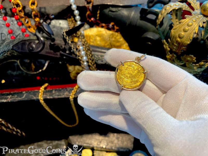 Spain 1 Escudo 1516-56 "Great Details & Centering" 14kt Bezel 19