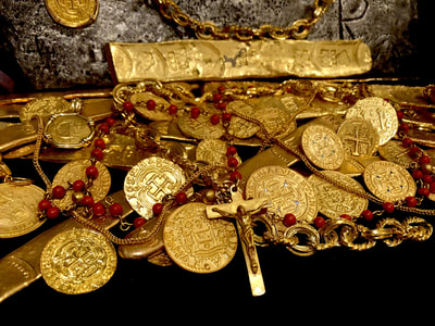 Red Coral & Gold Rosary from '1715 Plate Fleet Shipwreck' 15