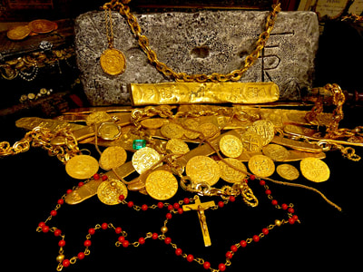 Red Coral & Gold Rosary from '1715 Plate Fleet Shipwreck' 2