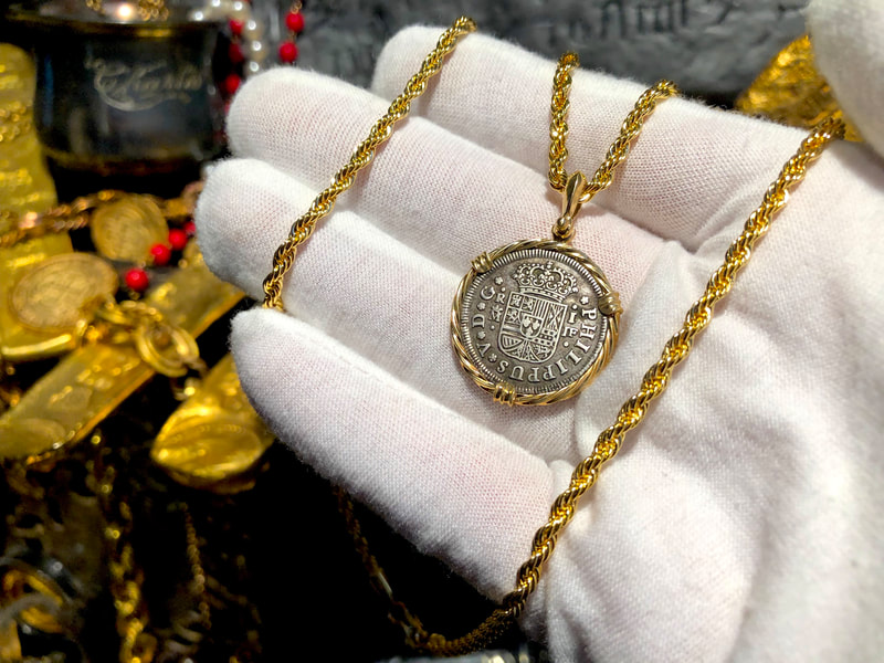 Spain 2 Reales 1723 "Philip V" Pirate Gold Coins Pendant 7