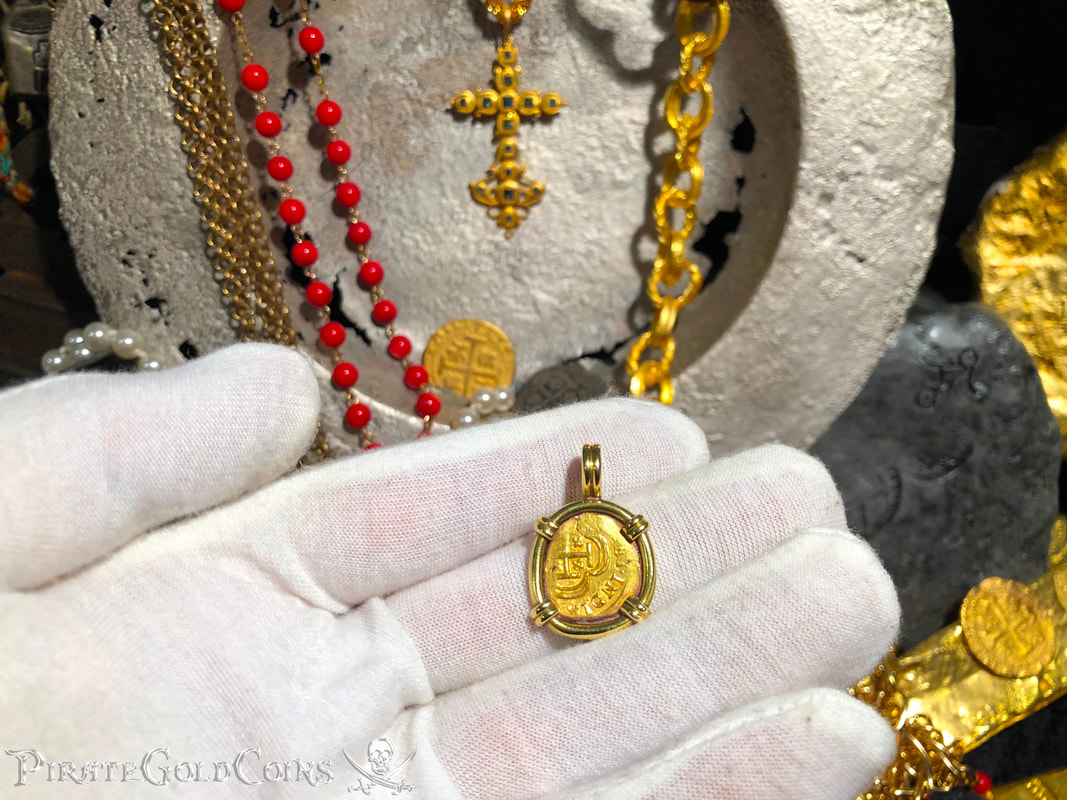 Mexico 1 Escudo 1714 Gold Pendant