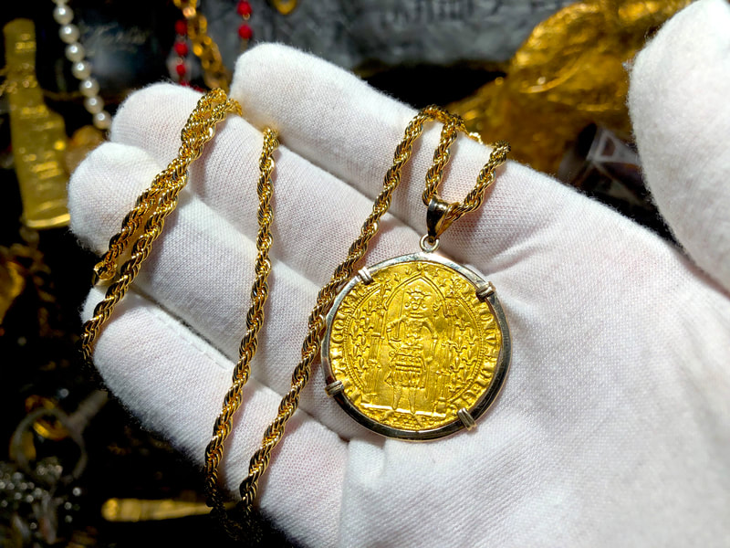 France 1364 "King Charles V" 14kt Gold Bezel Pendant 7