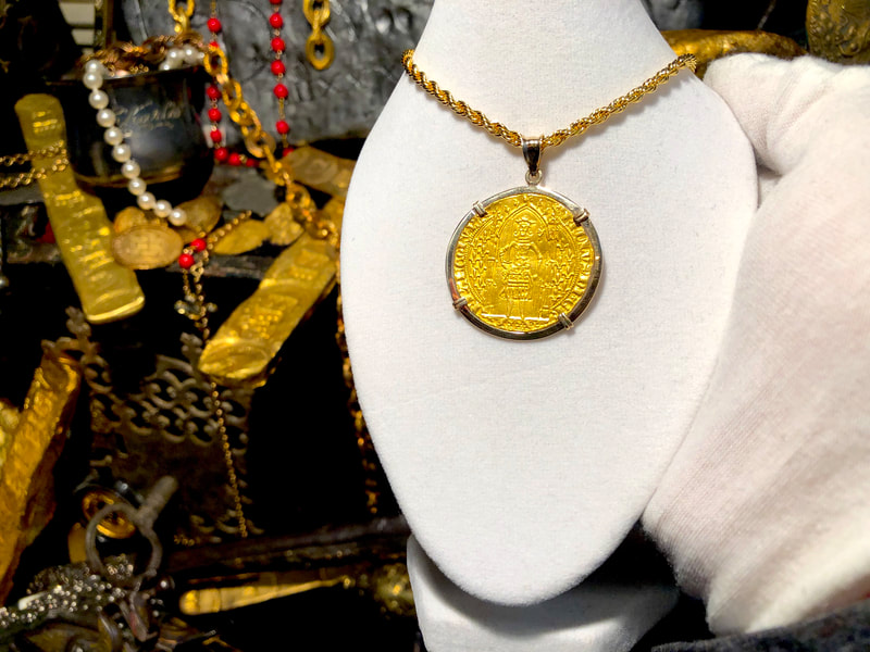 France 1364 "King Charles V" 14kt Gold Bezel Pendant 6