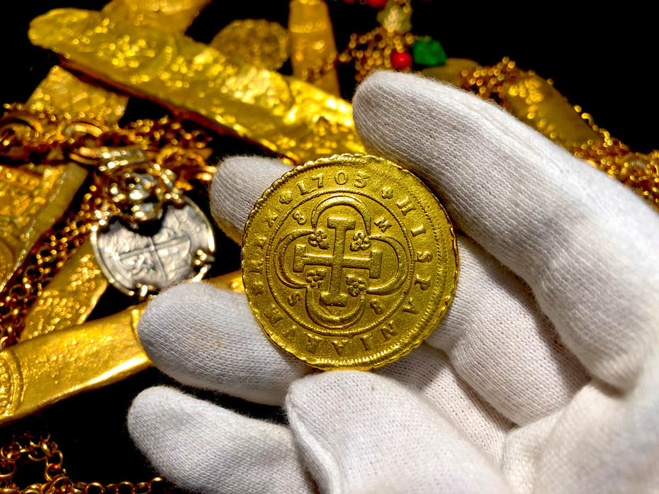 Spain 8 Escudos 1703 "Great Pendant Piece" RAW Pirate Gold Coins