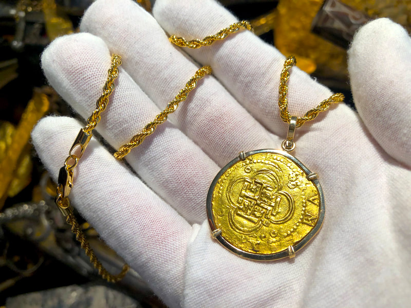 Spain 4 Escudos 1556-98 Gold 14kt Pendant 4