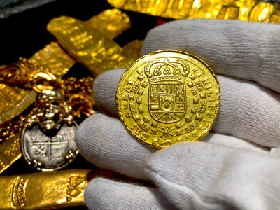 Spain 8 Escudos 1703 "Great Pendant Piece" RAW Pirate Gold Coins 9