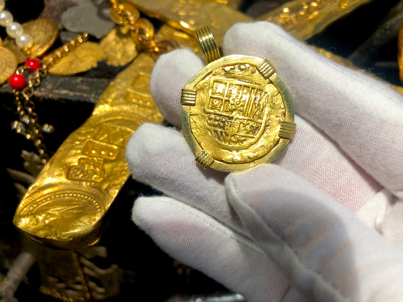 Spain 4 Escudos 1621-65 "Brute Style" 18kt Gold Bezel 7