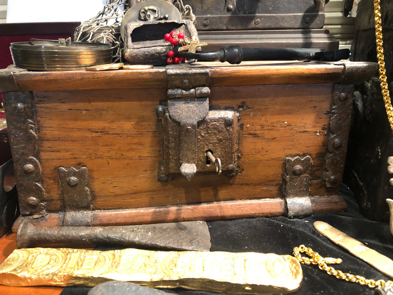 Spanish Treasure Chest 1700's Artifact Pirate Gold Coins 5