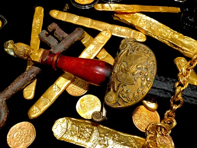 Golden Knight Sword | Artifacts 7