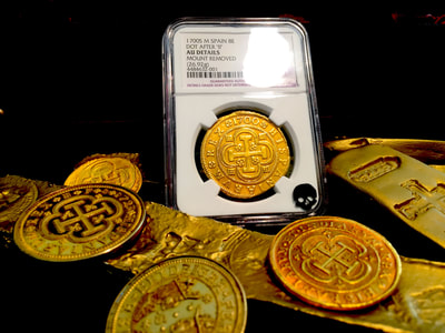 Spain  8 Escudos  1700  "Charles II"  NGC AU 6