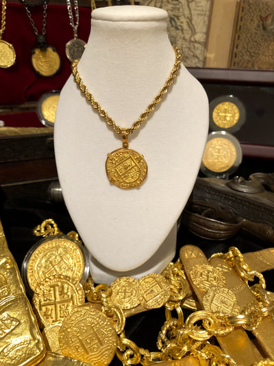 Shipwreck Treasure Pirate Gold Necklace with Emeralds Colombia 1622 Pendant 8