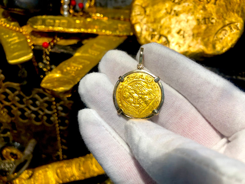 Spain 1 Escudo 1516-56 Treasure Pendant 3