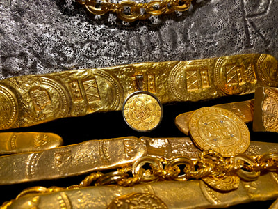 Spain 2 Escudos 1556-98 "Crystal Bezel" Pirate Gold Coins Jewelry Treasures 9