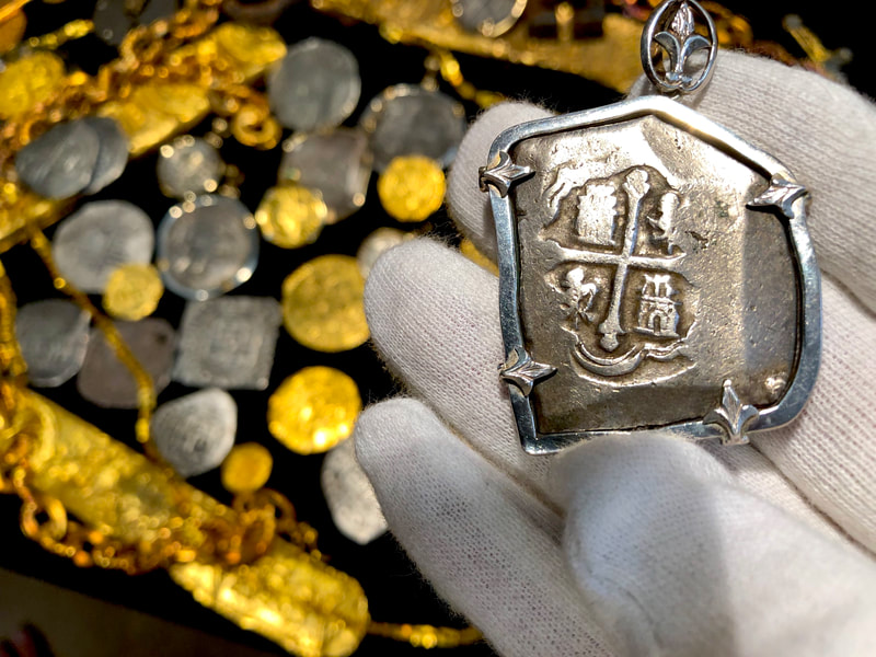 Mexico 8 Reales 1713 Pendant 4