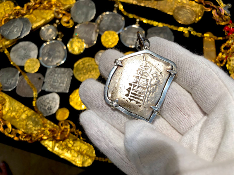 Mexico 8 Reales 1713 Pendant 8