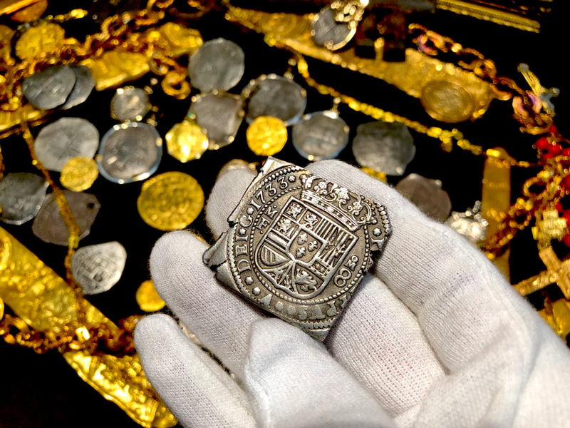 Mexico 8 Reales 1733 Klippe "Finest We've Seen" RAW 19