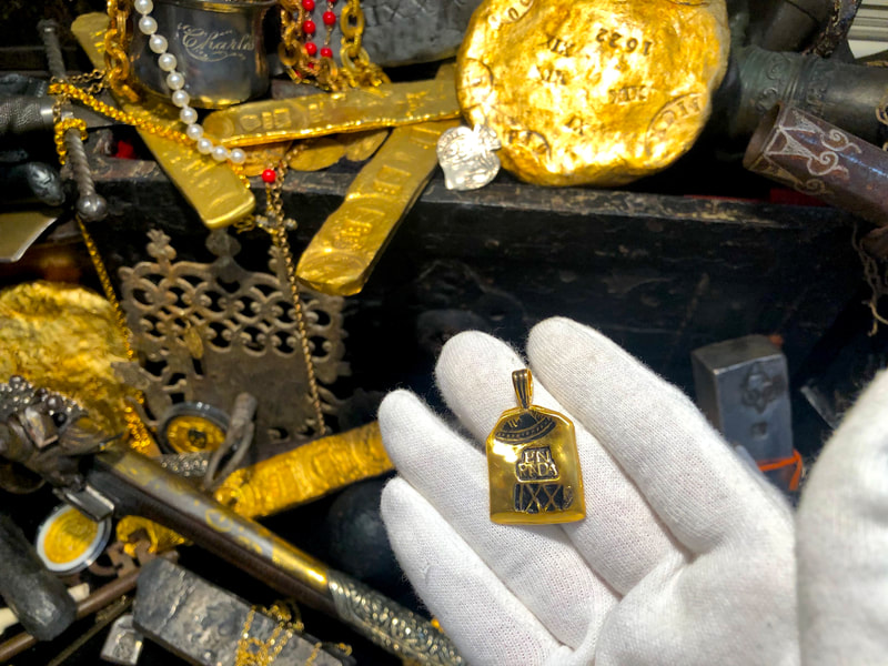 Reproduction Atocha 1622 Shipwreck in Solid Gold 10