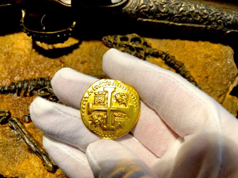 Peru 8 Escudos 1725 "Incredible Cross Side" RAW Pirate Gold Coins 7