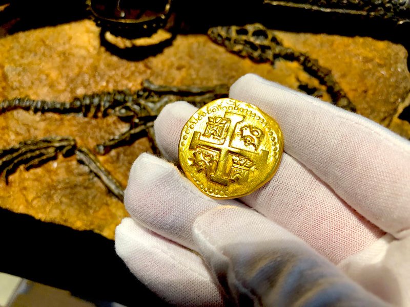 Peru 8 Escudos 1725 "Incredible Cross Side" RAW Pirate Gold Coins 13