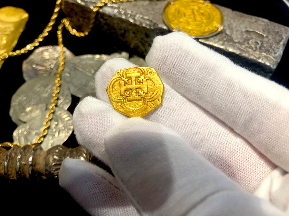 Spain 2 Escudos 1556-98 "Full Cross" RAW