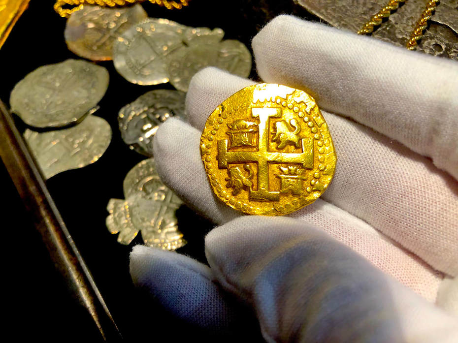 Peru 8 Escudos 1731 "Bold Details & Great Centering" RAW