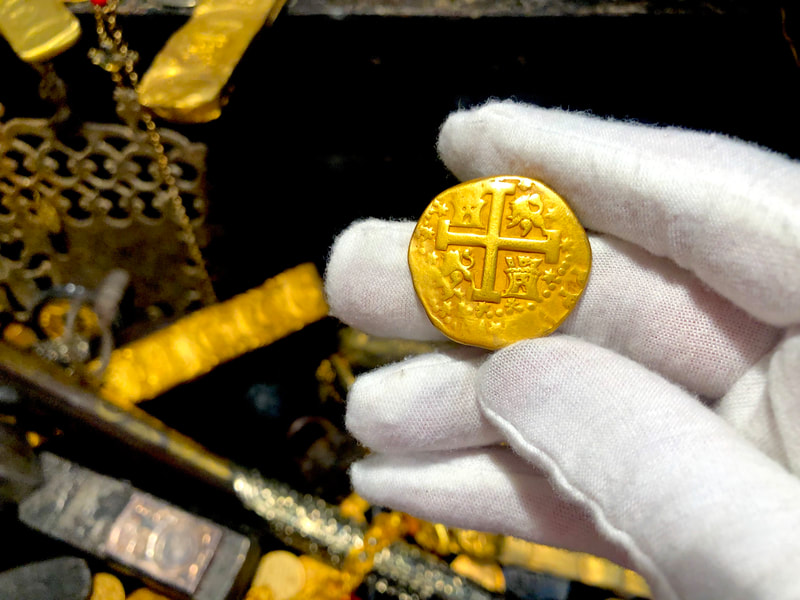 Peru 8 Escudos 1747 "Stars Variety" to be Pendant 4