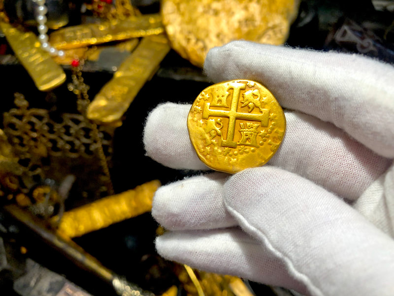 Peru 8 Escudos 1747 "Stars Variety" to be Pendant 2