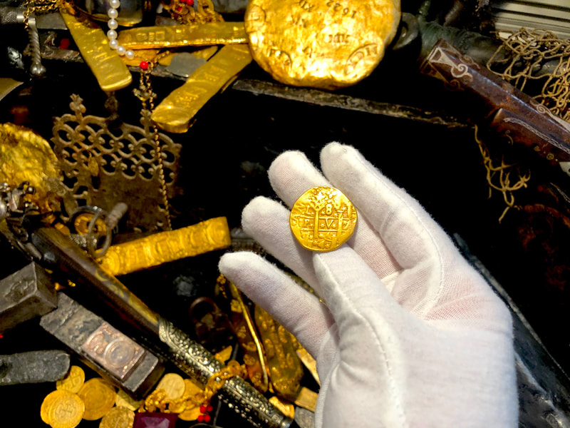 Peru 8 Escudos 1747 "Stars Variety" to be Pendant 12