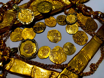 Spain 2 Escudos 1556-80 "Full Crown, Shield & Cross" NGC 58 7