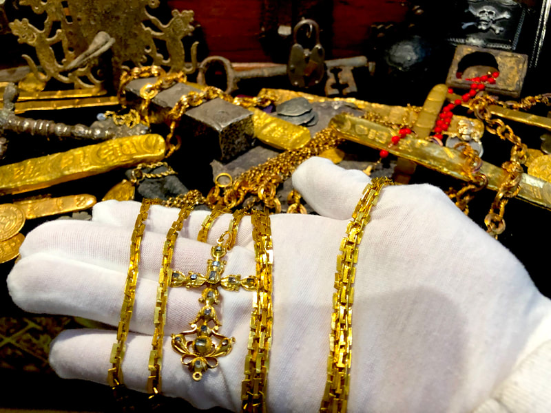 1715 Fleet Shipwreck "Queen's Jewels" Gold & Diamond Cross Pirate Gold Coins 19