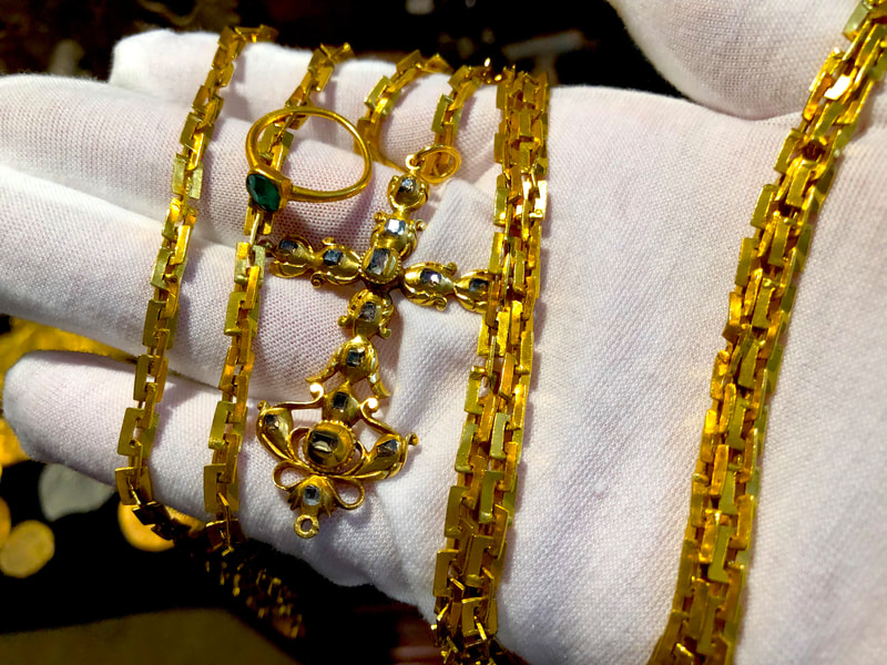 1715 Fleet Shipwreck "Queen's Jewels" Gold & Diamond Cross Pirate Gold Coins 6