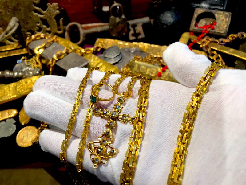 1715 Fleet Shipwreck "Queen's Jewels" Gold & Diamond Cross Pirate Gold Coins 7