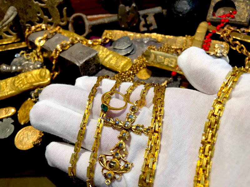 1715 Fleet Shipwreck "Queen's Jewels" Gold & Diamond Cross Pirate Gold Coins 8