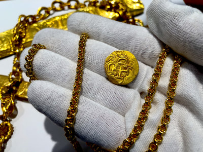 Spain 2 Escudos 1556-98 "Crystal & Gold Bezel" Jewelry Treasures 18