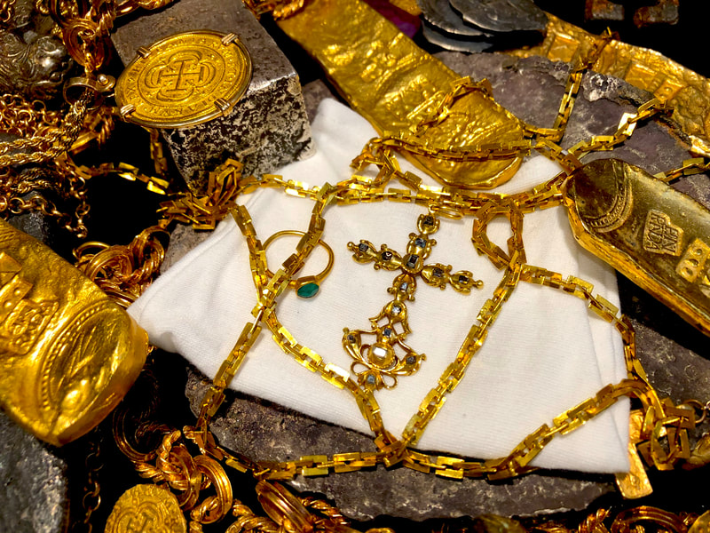 1715 Fleet Shipwreck "Queen's Jewels" Gold & Diamond Cross Pirate Gold Coins 48