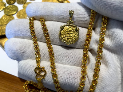 Colombia 1 Escudo 1700's Pirate Gold Coins Treasure Jewelry 5