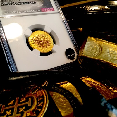 Mexico 2 Escudos 1711-13  Gold Cob Doubloon "1715 Fleet 300th Anniversary" Queen's Dowery! Cross ~ NGC 63 7