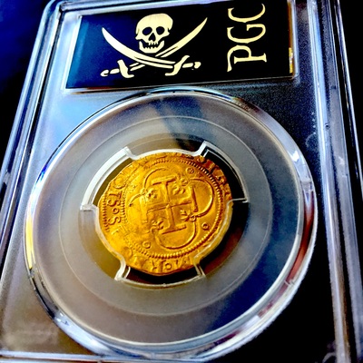 Spain  1 Escudo  1504-55  ~ PCGS 55 ~ 9