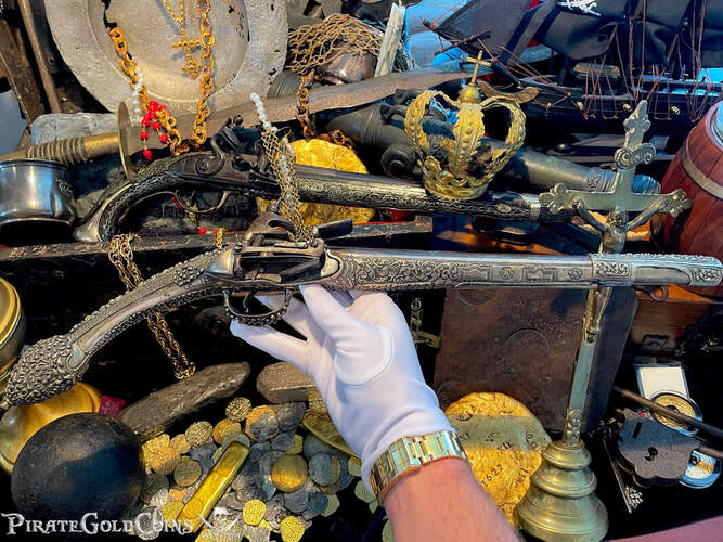 Flintlock Gun Blunderbuss | Pirate Gold Coins 3