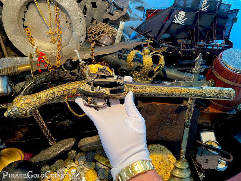 Flintlock Gun Blunderbuss | Pirate Gold Coins 4