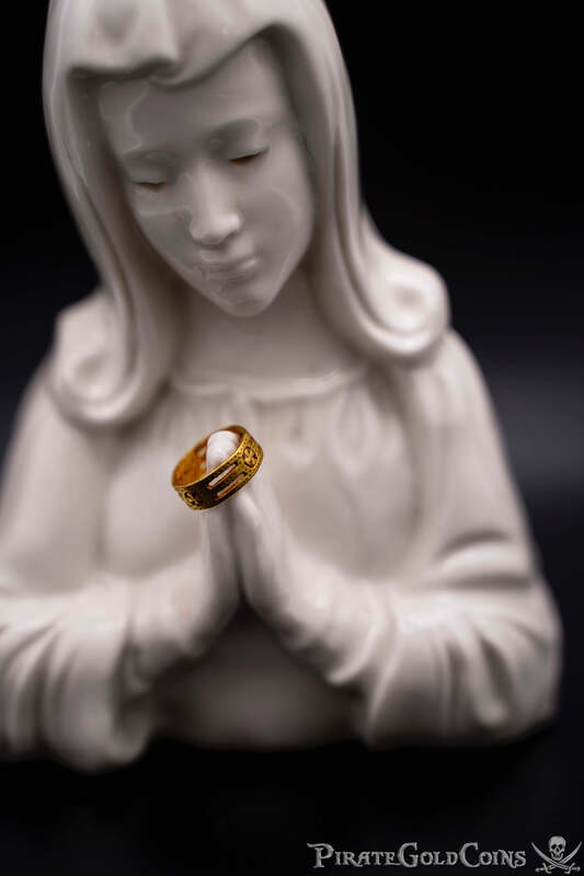 Byzantine Empire Gold Ring with Templar Style Crosses 6-8th Century AD 3