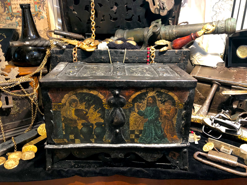 Armada Chest "Jesus Christ" 1600's Nuremberg Pirate Gold Coins Treasure Chest 7