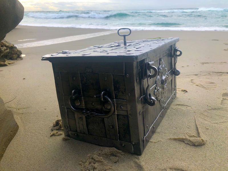 Armada Chest 1600's Nuremberg Pirate Gold Coins Treasure Chest 9