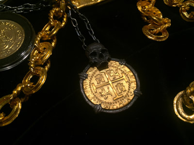 Peru 8 Escudos 1710 "Skull Pendant" Shipwreck Jewelry Treasure Coin Necklace 8