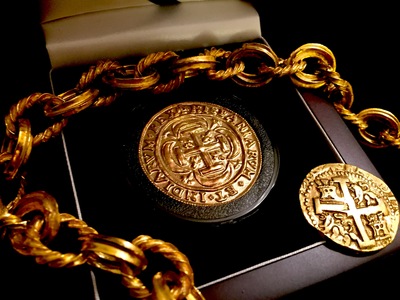 Peru  8 Escudos  1747  "La Luz Shipwreck Era" 4