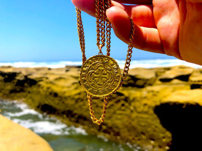 Spain 4 Escudos 1712 "Full Date" with Bail Pirate Gold Coins Treasure Jewelry 2