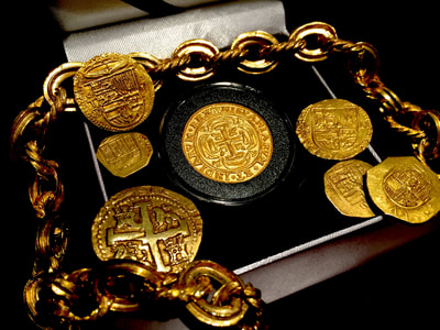 Mexico  8 Escudos  1715  "Royal"  Gold Electroplated  30mm (Mini) 5