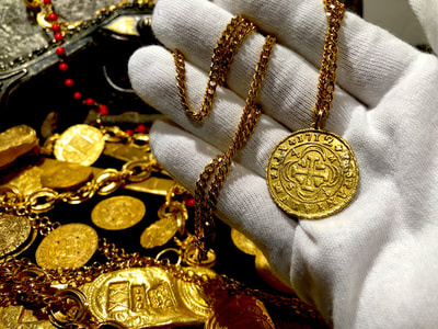 Spain 4 Escudos 1712 "Full Date" with Bail Pirate Gold Coins Treasure Jewelry 3