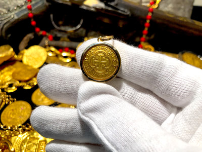 Spain 1 Escudo 1607 "2 Year Coin Type" Crystal and Gold Bezel Pirate Gold Coins 2