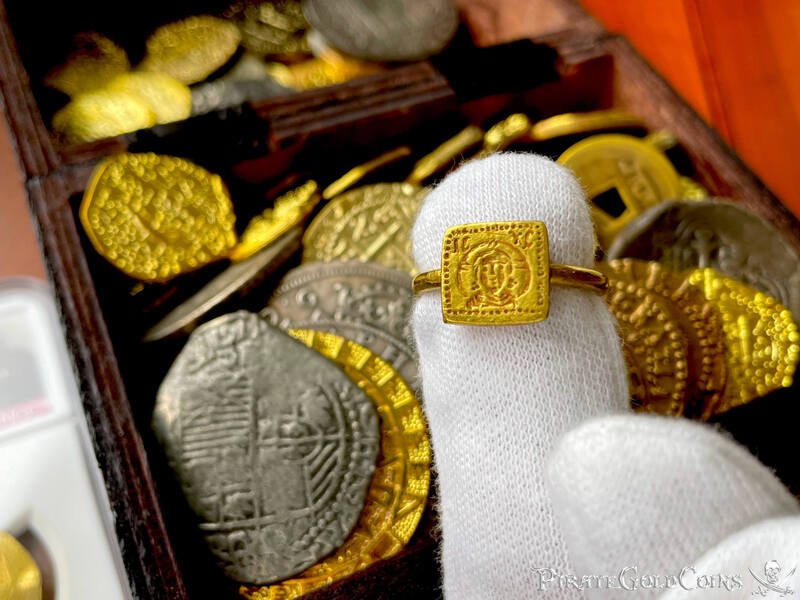 Byzantine Empire "Jesus Christ" 6-7th Century AD Gold Ring 14